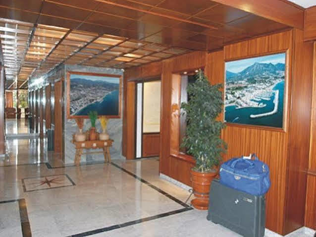 Apartamentos Mediterraneo Nerja Kültér fotó