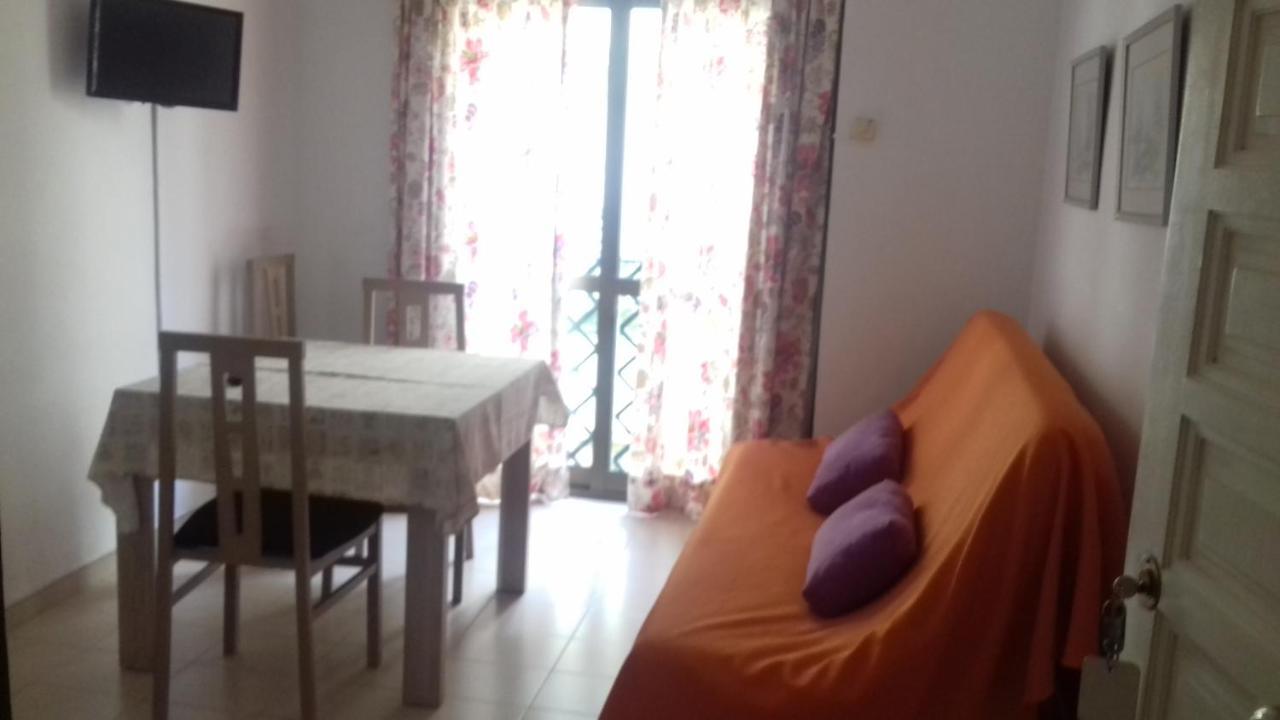 Apartamentos Mediterraneo Nerja Kültér fotó